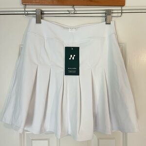 HALARA Women's White Athletic Tennis Skirt NWT size XS